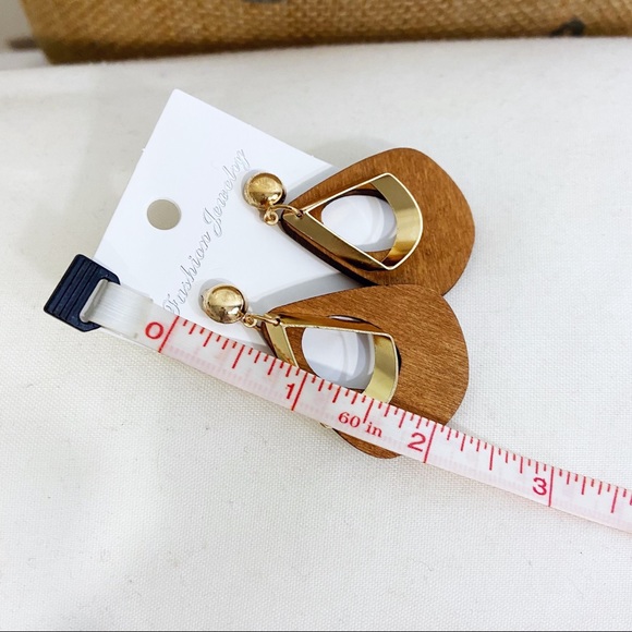 🎀 NEW • Brown & Golden Wood Boho Dangle Earrings - Picture 4 of 5